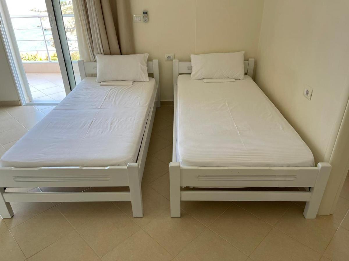 Sunset Apartments Berdenesh ساراندا المظهر الخارجي الصورة