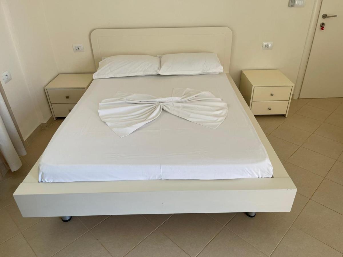 Sunset Apartments Berdenesh ساراندا المظهر الخارجي الصورة