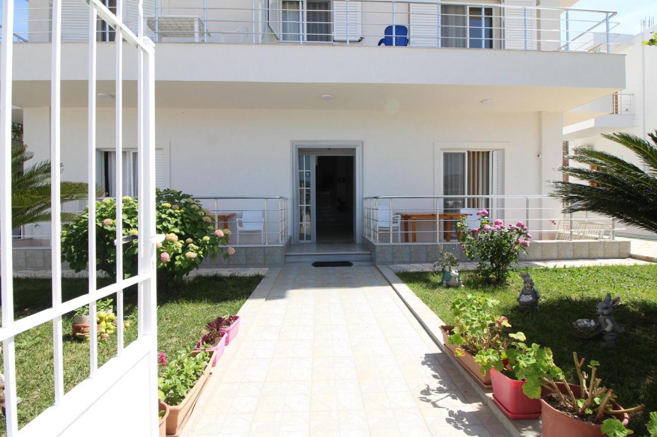 Sunset Apartments Berdenesh ساراندا المظهر الخارجي الصورة