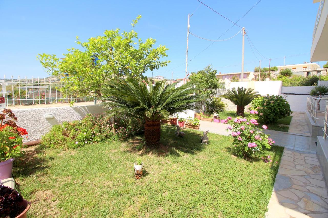 Sunset Apartments Berdenesh ساراندا المظهر الخارجي الصورة