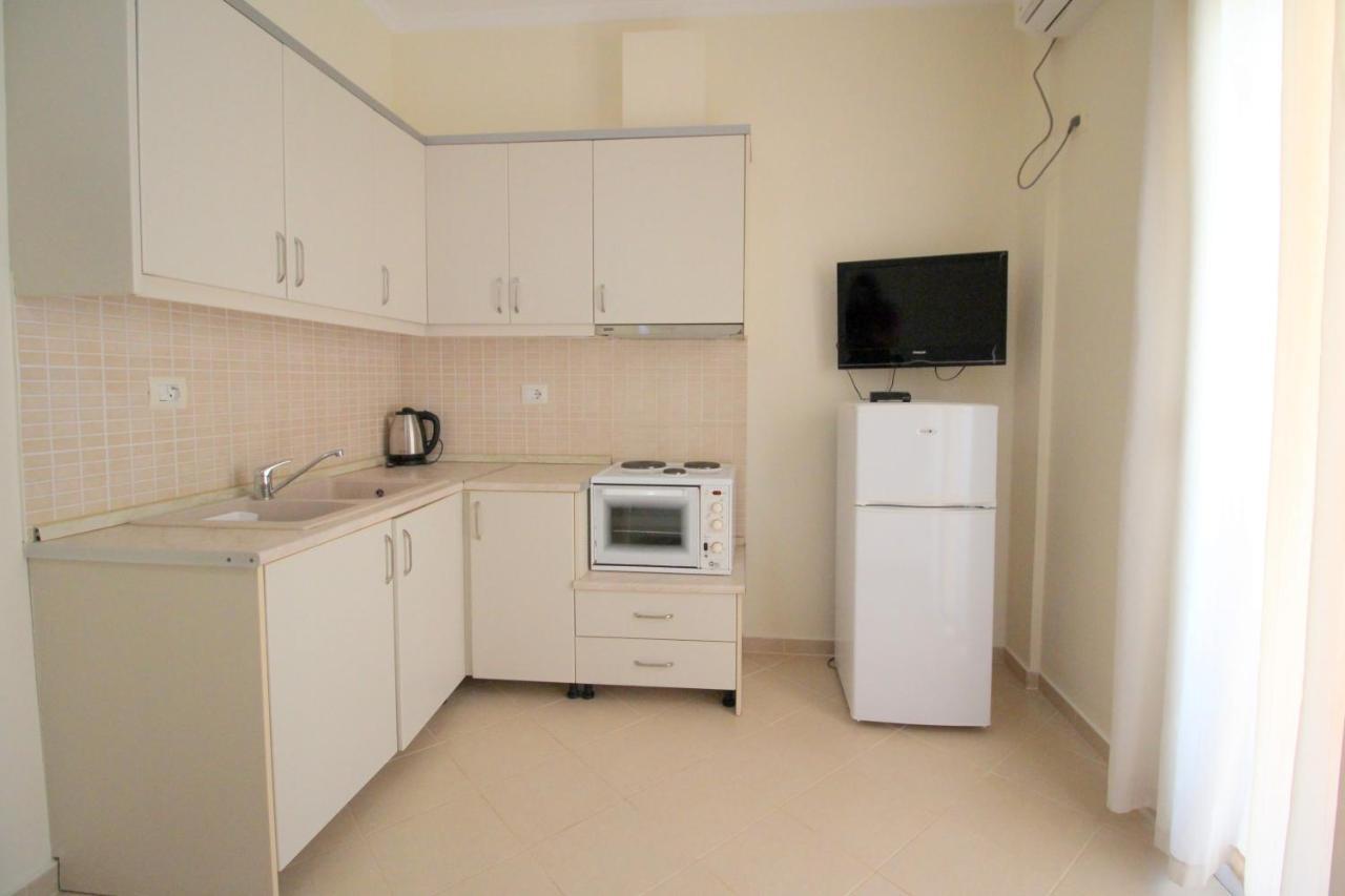 Sunset Apartments Berdenesh ساراندا المظهر الخارجي الصورة