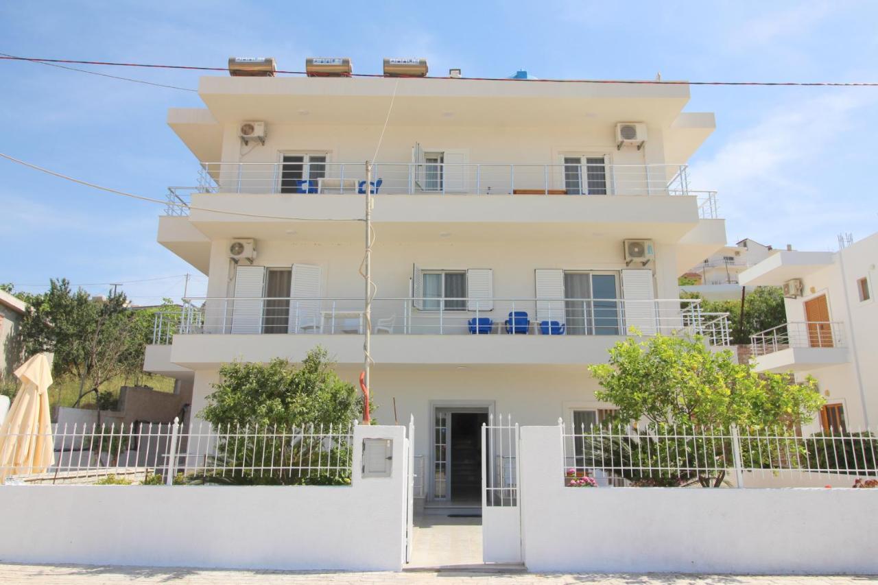 Sunset Apartments Berdenesh ساراندا المظهر الخارجي الصورة