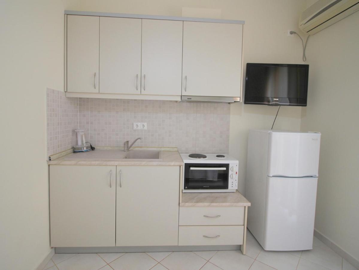 Sunset Apartments Berdenesh ساراندا المظهر الخارجي الصورة